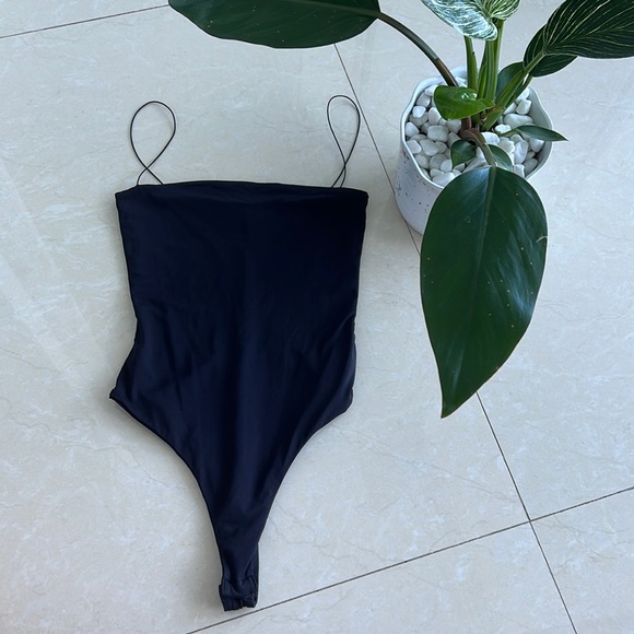 Meshki Thin Spaghetti Strap Thong Black Bodysuit - XS - Picture 2 of 8
